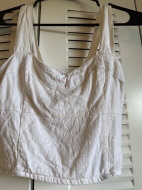 White Women's Tank Top - Brand Unknown